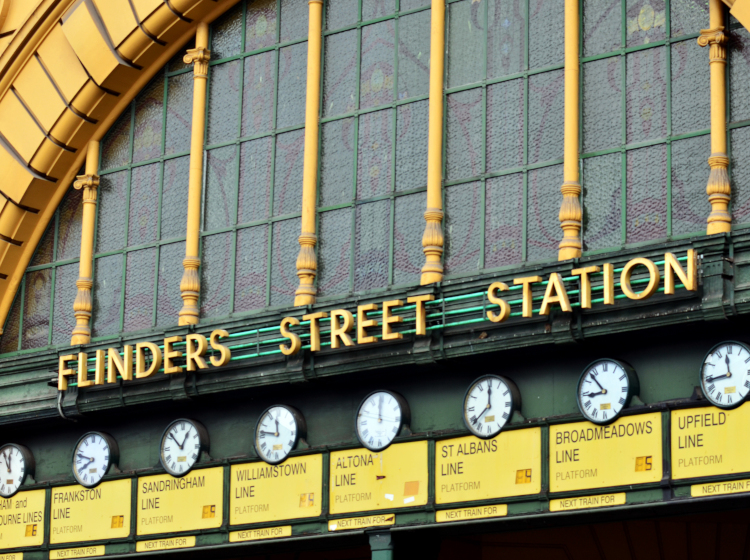 flinders street railway station melbourne australia