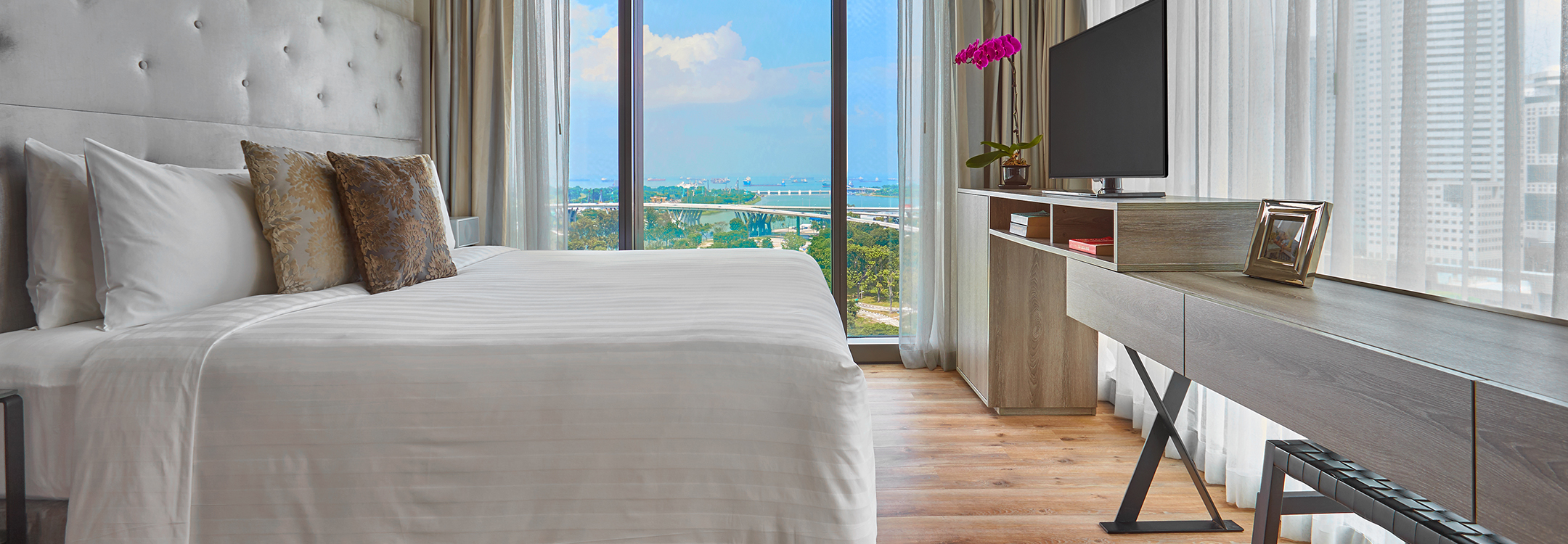 One Bedroom Premium Master