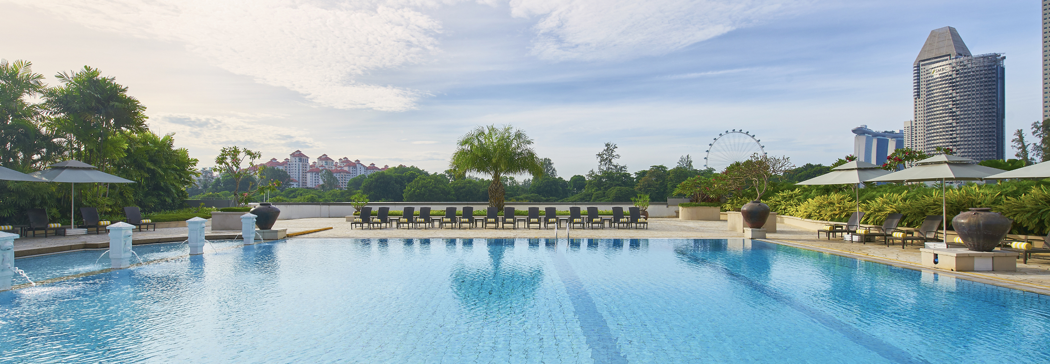 parkroyal on beach road singapore swimming pool