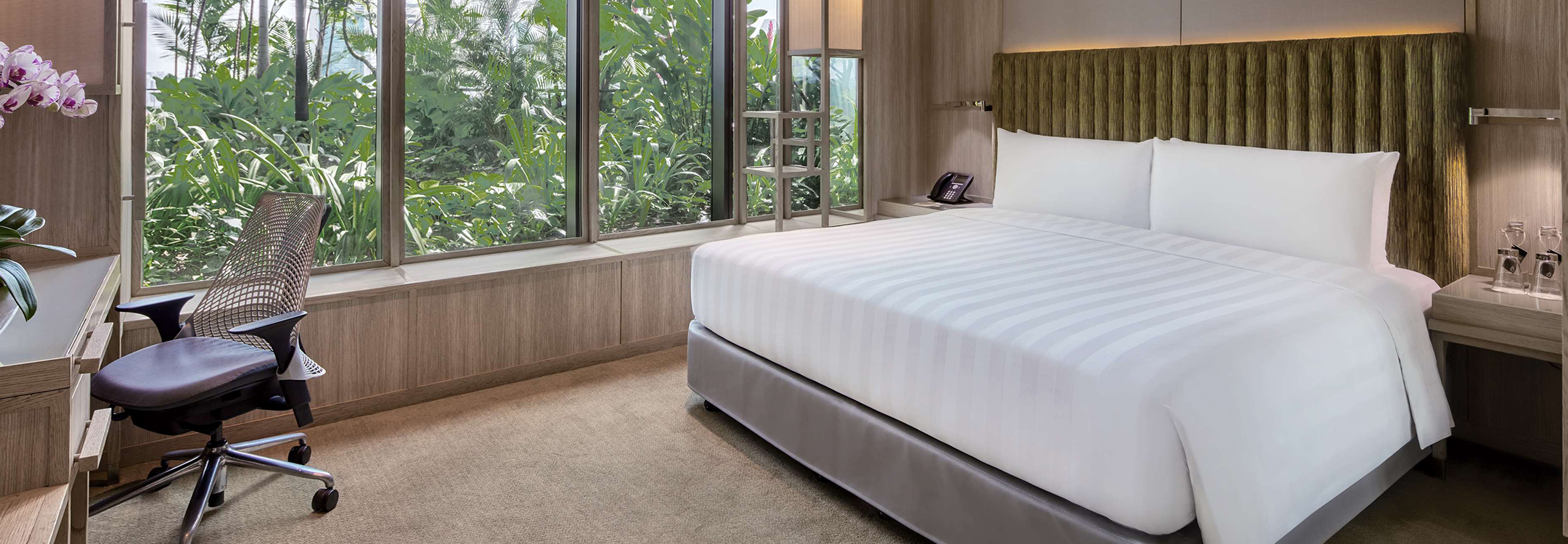 Urban Deluxe Room at PARKROYAL COLLECTION Pickering