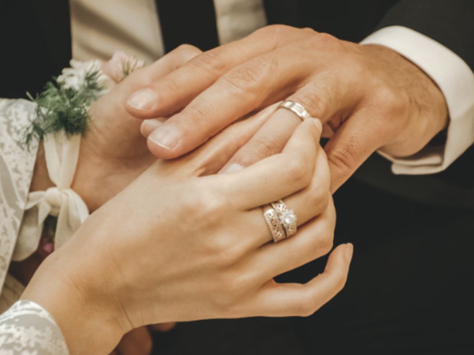 <p>Say "I do" to savings of up to 25% on your wedding at PARKROYAL Langkawi Resort! Enjoy a complimentary bridal suite, a romantic Mediterranean-themed dinner for two, and two Superior rooms for your parents. Plus, receive voucher for a 2-night stay with breakfast, for your next getaway.&nbsp;</p>
