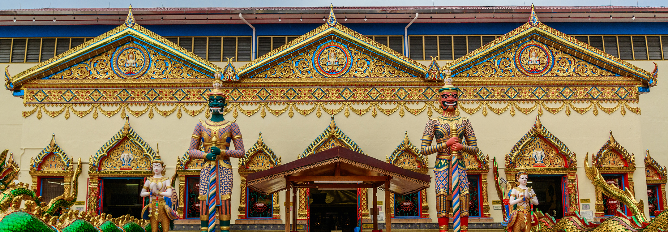 Front view to the main entrance of Wat Chayamangkalaram Temple