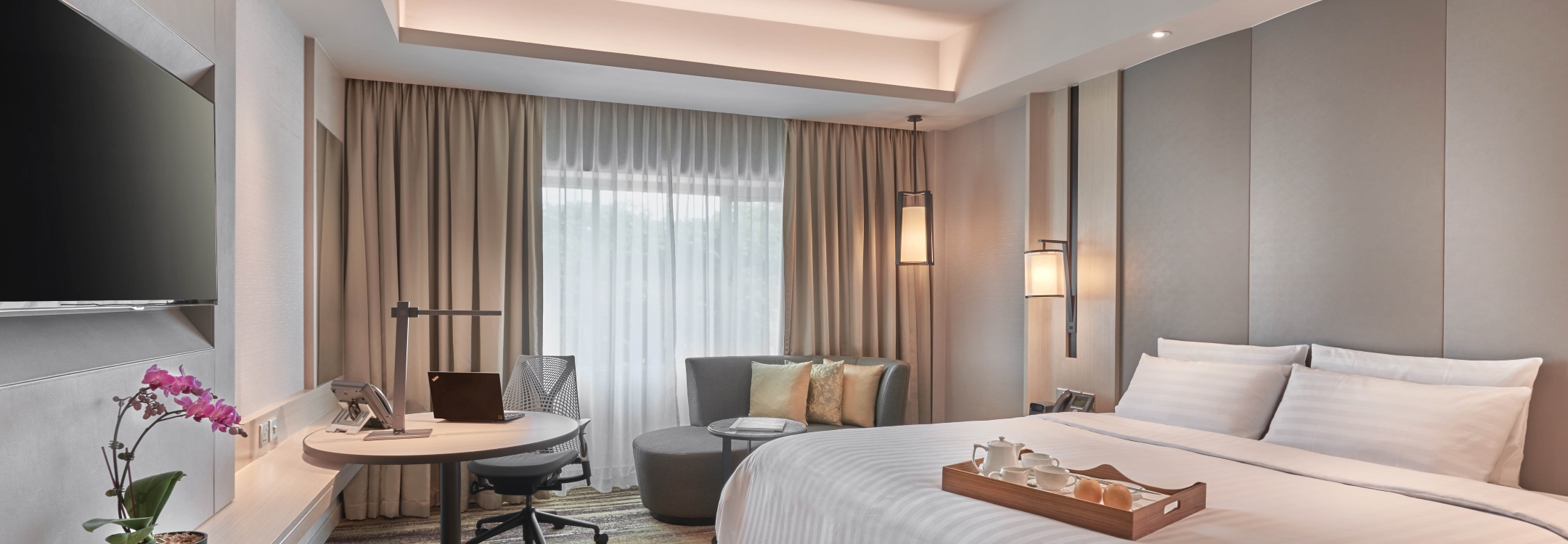 PARKROYAL deluxe room