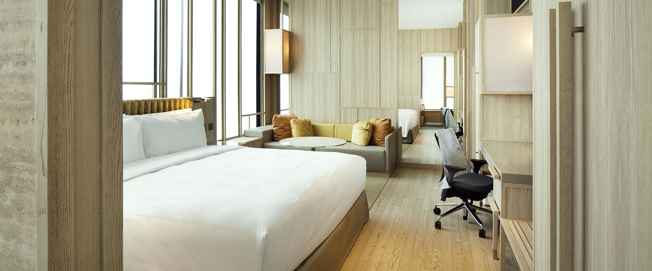 PARKROYAL COLLECTION Pickering Suite Bedroom