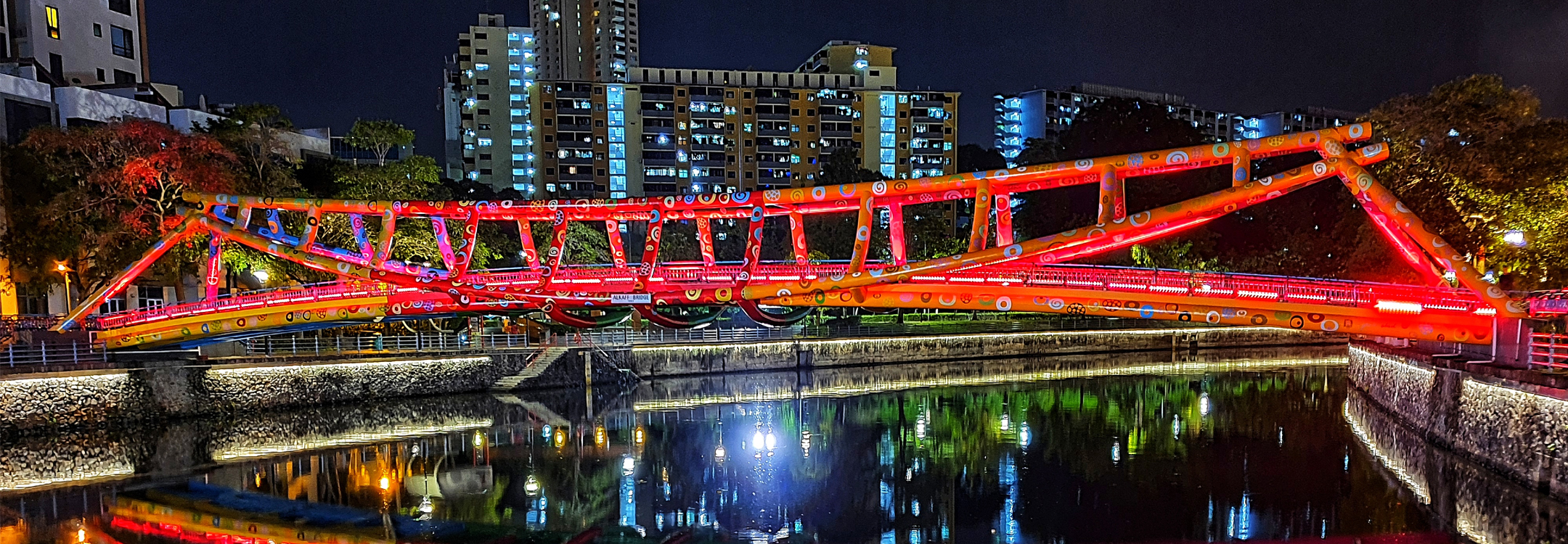 Alkaff bridge at Robertson Quay at night