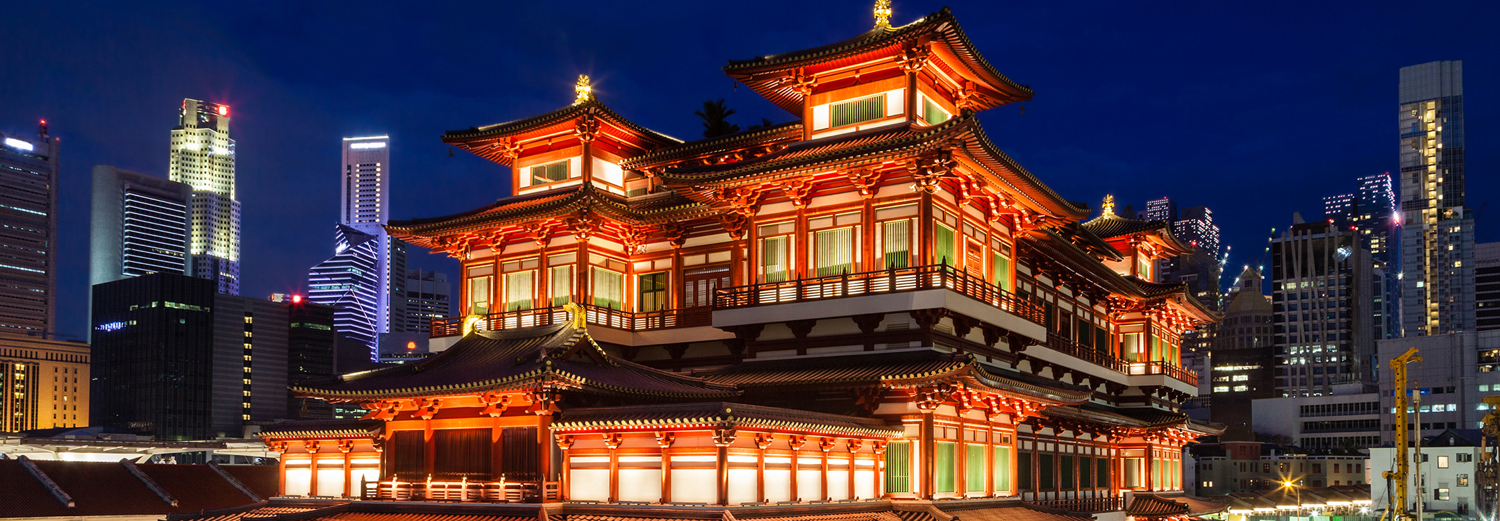 Buddha Tooth Relic Temple in Chinatown
