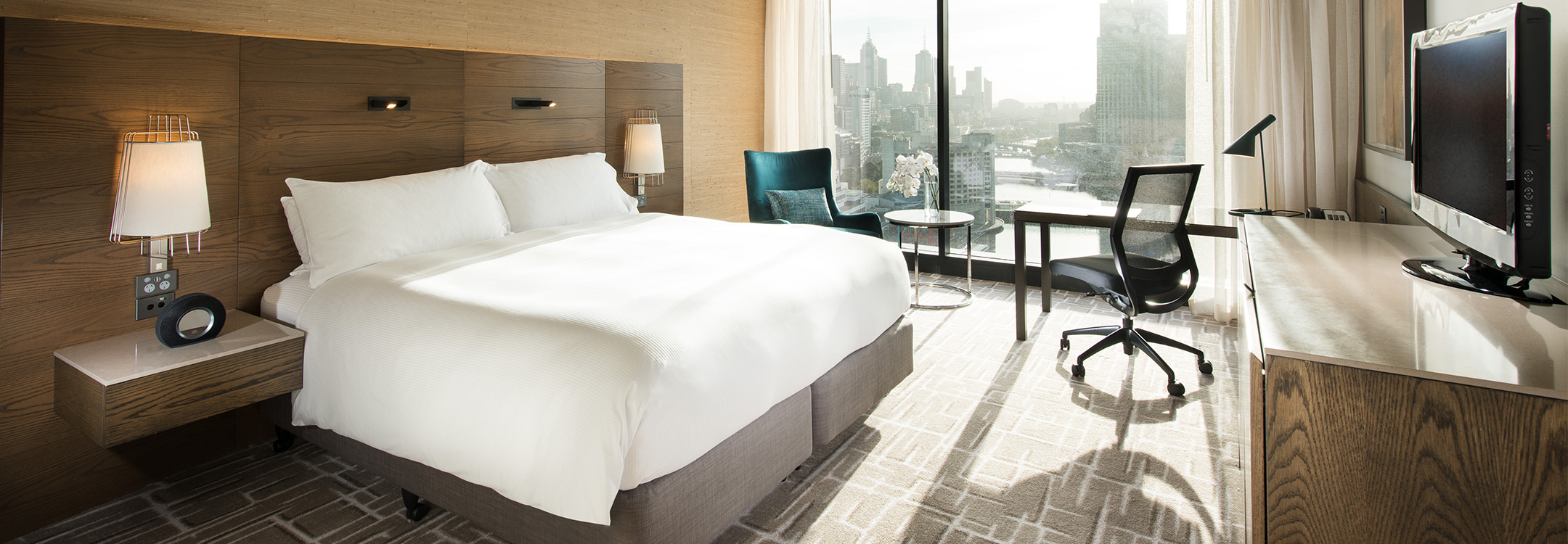 Premier King Room at Pan Pacific Melbourne
