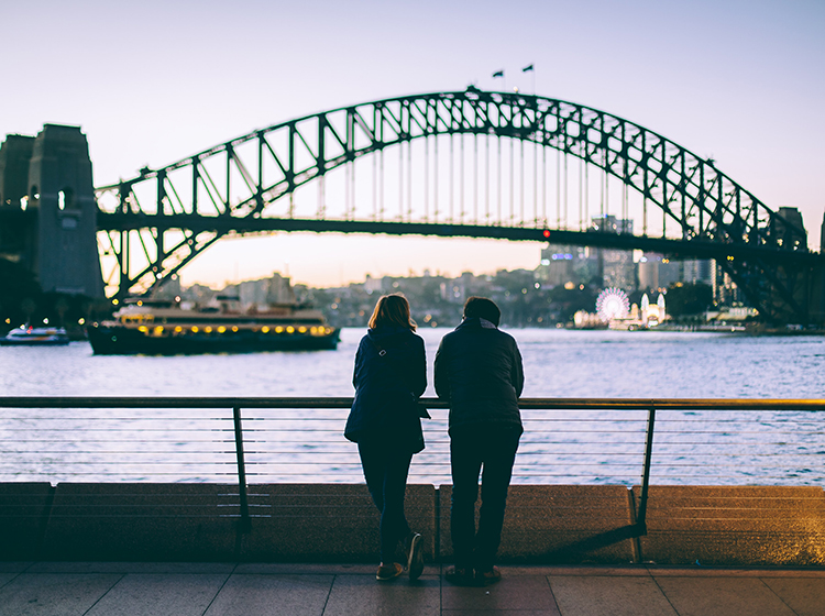 sydney harbour bridge evening