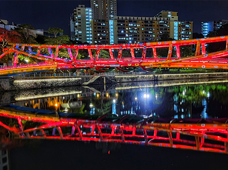 Alkaff bridge at Robertson Quay at night